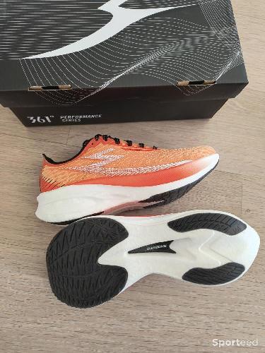 Course à pied route - Baskets chaussures running 361 - Flame RS taille 39.5 neuves  - photo 6