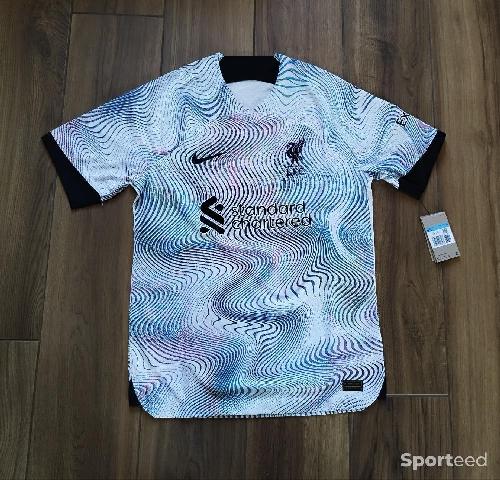 Football - Maillot de Foot Nike Authentique de Liverpool FC LFC Angleterre England taille M neuf et étiqueté  - photo 6