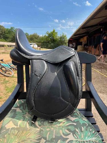 Equitation - Selle de dressage  - photo 3