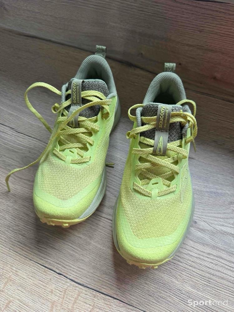 Course à pied trail - Chaussures trail Saucony - photo 1