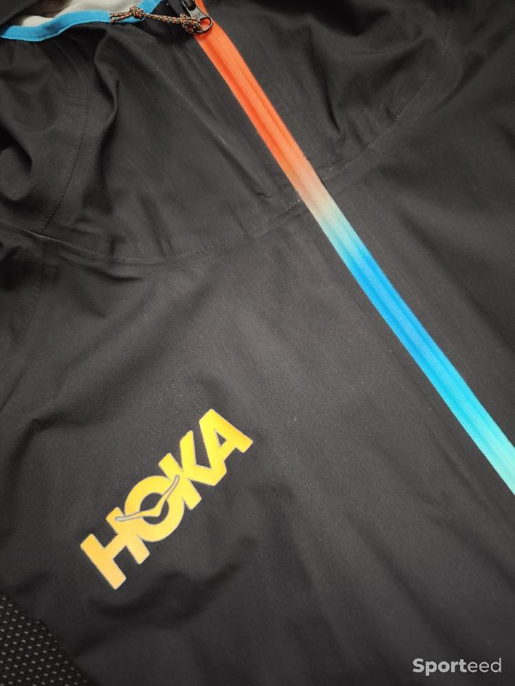 Course à pied route - HOKA Veste imperméable ultra légère  - photo 2
