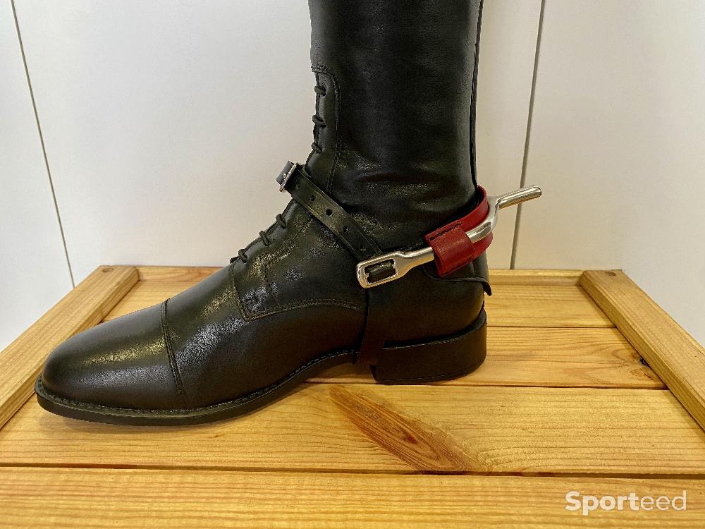 Equitation - Couvre-éperons en cuir rouge - photo 4