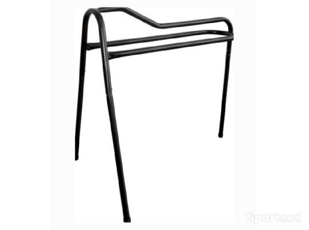 Equitation - Présentoir selle 3 pieds - photo 1