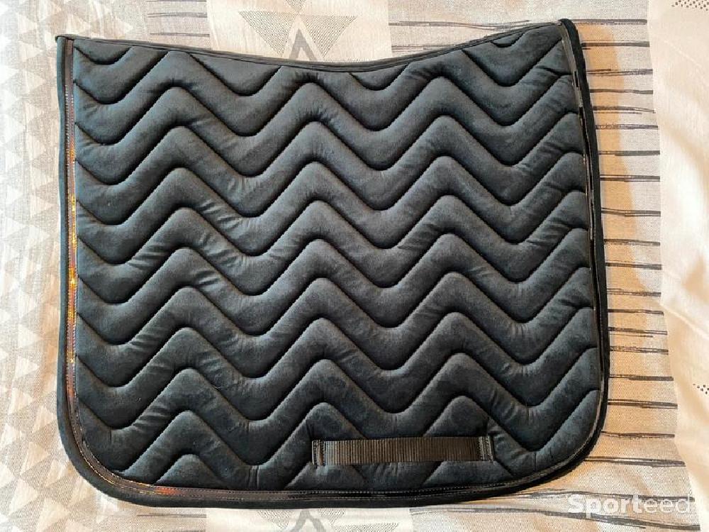 Equitation - Tapis de Selle « Glossy » noir dressage - photo 1