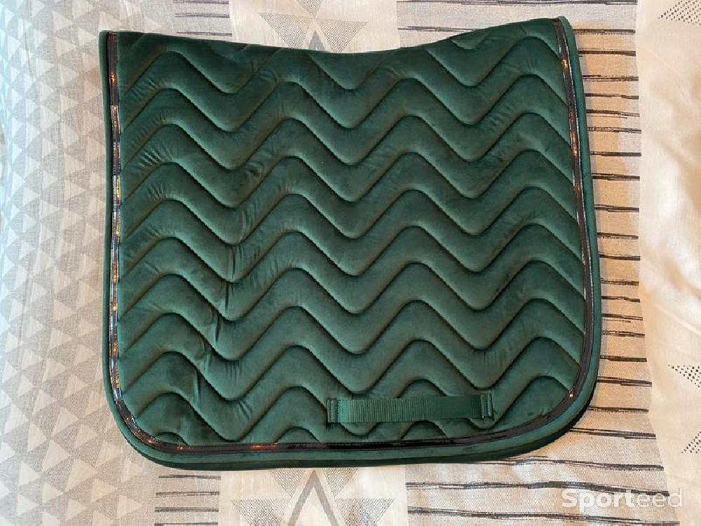 Equitation - Tapis de Selle « Glossy » vert dressage - photo 2