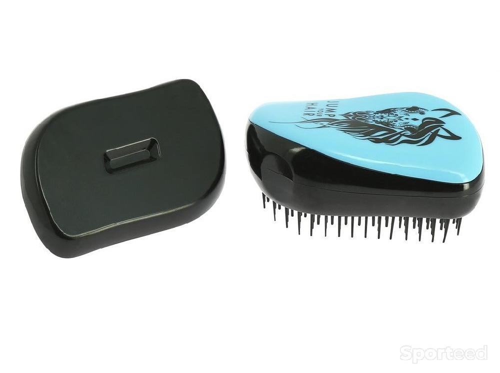 Equitation - Brosse Démêlante Comptacte - photo 1