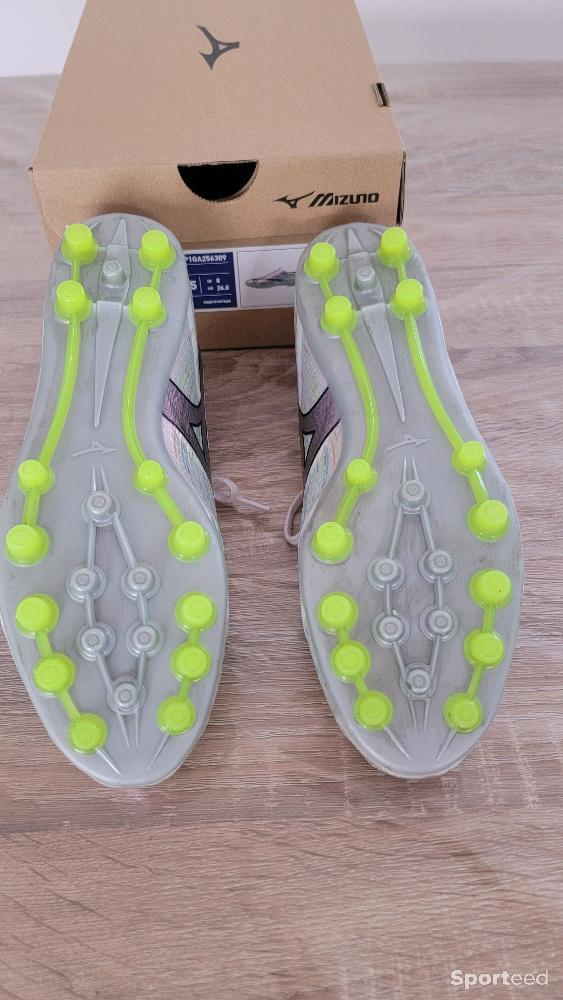 Football - Crampons Mizuno Alpha 2 Elite AG T40,5 (portées 2 fois) - photo 2