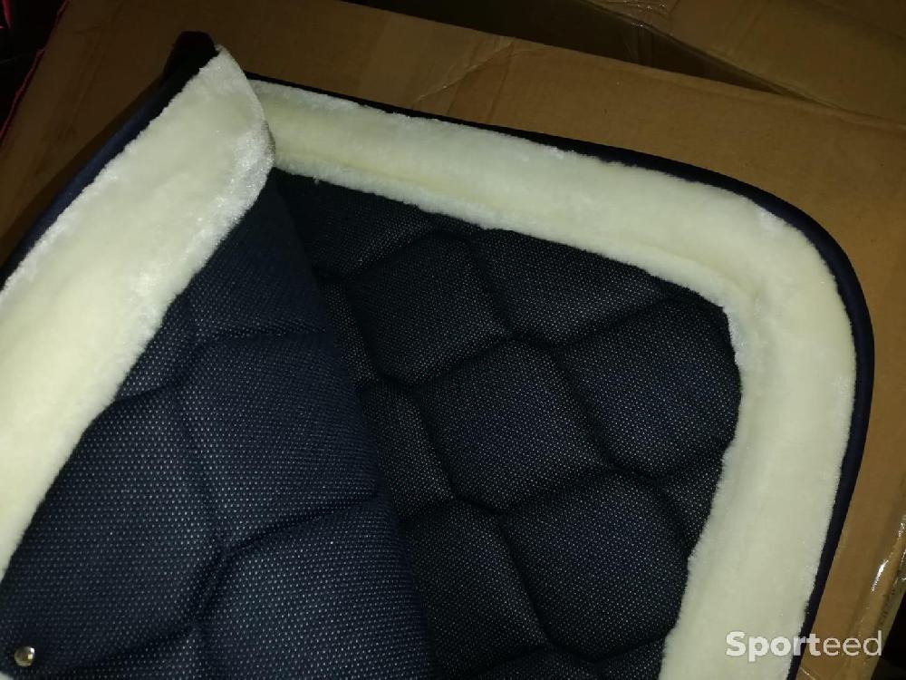 Equitation - TAPIS mixte QHP marine cheval ou poney neuf - photo 2