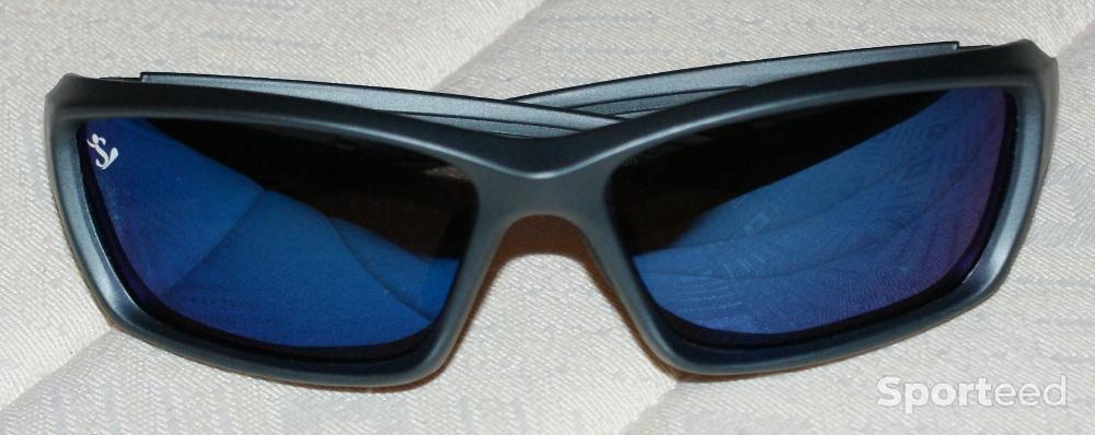 Vélo route - Lunettes de soleil polarisantes - 'sea river' - cat3 - uv400 - bleues/fumées - photo 1