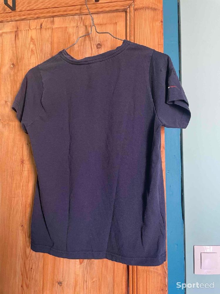Football - T shirt Lacoste 14 ans  - photo 2