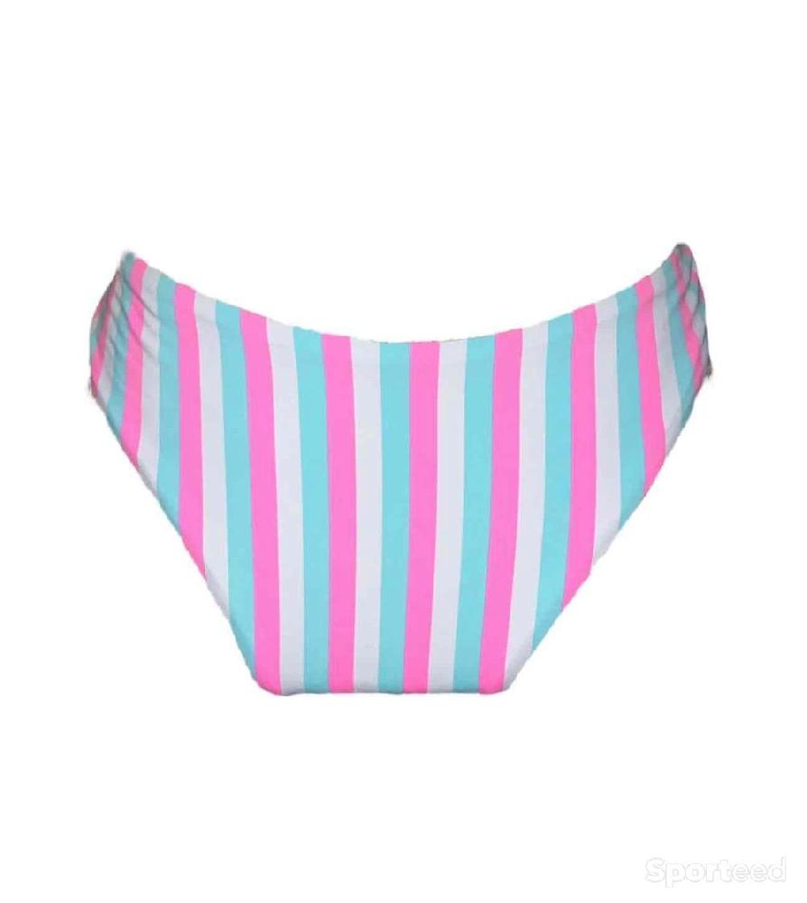 Natation - Bas maillot de bain à bandes blanche, bleu ciel et rose fluo coupe brésilienne Ardène Swim - photo 1