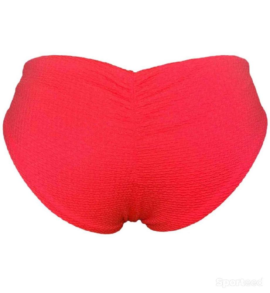 Natation - Bas maillot de bain rouge texturé coupe échancrée – Ardène Swim - photo 2