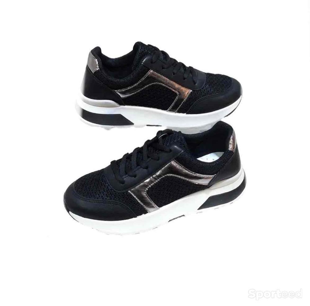 Sportswear - Chaussures Baskets Active Fashion Noir et Argenté Femme - photo 1