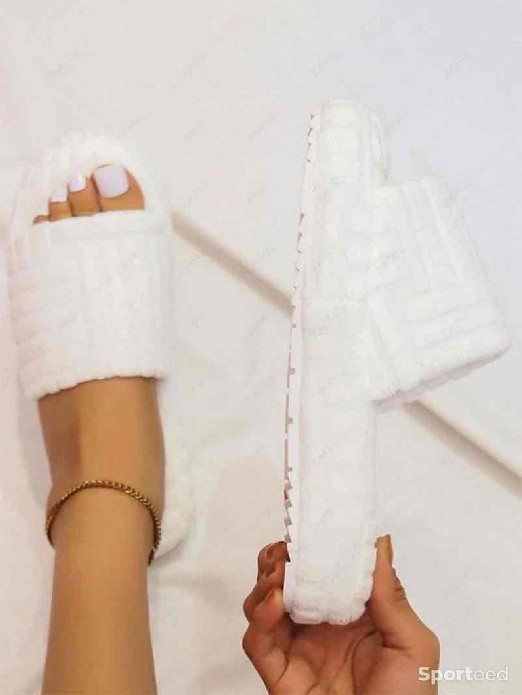 Sportswear - Claquette Blanche effet éponge Femme - photo 3