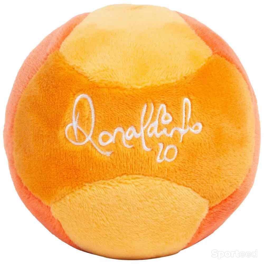 Football - Peluche Ballon Football Ronaldinho Numero 10 Supporter Brésil - photo 1