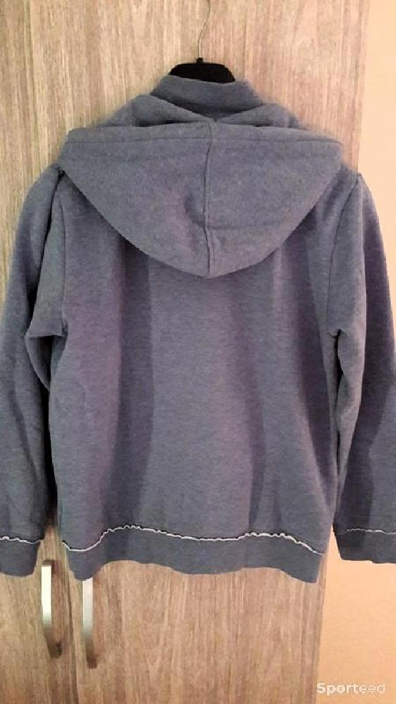 Sportswear - Sweet à capuche 14 ans - photo 3