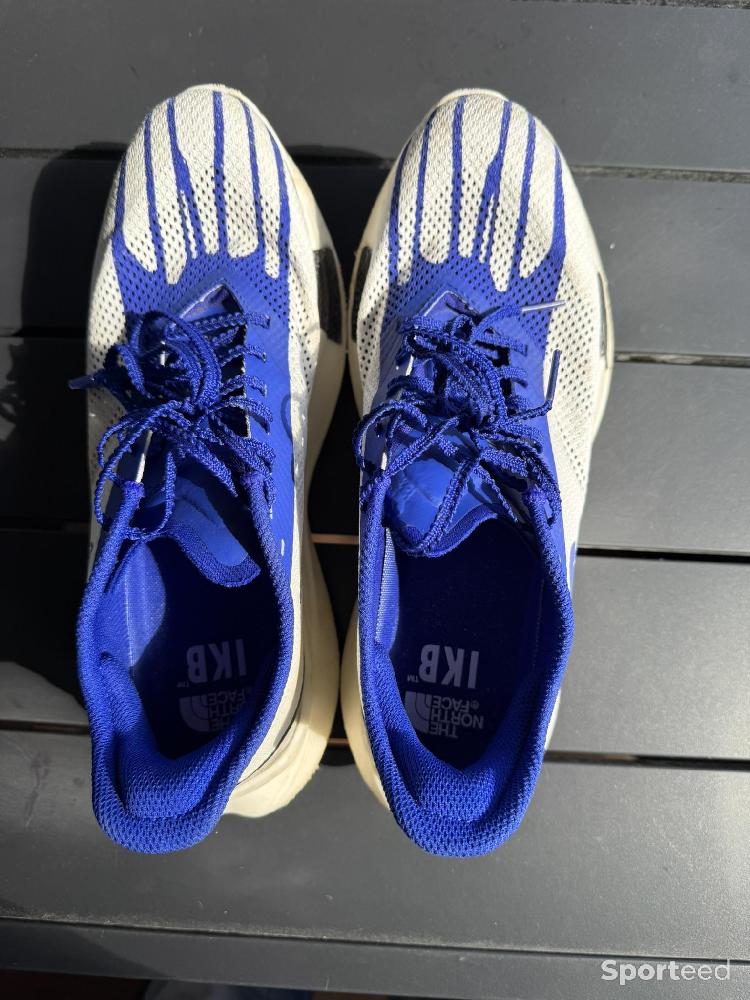 Course à pied trail - Quasi-neuf et moins de Moitié Prix - Taille 44 Chaussures de trail Summit VECTIV™ Pro TNF X IKB pour homme - photo 2