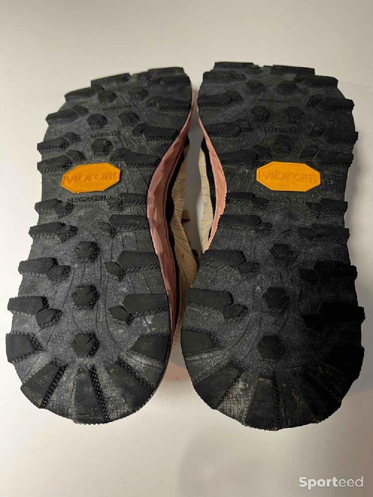Course à pied trail - Chaussures running trail quasi neuves - photo 5