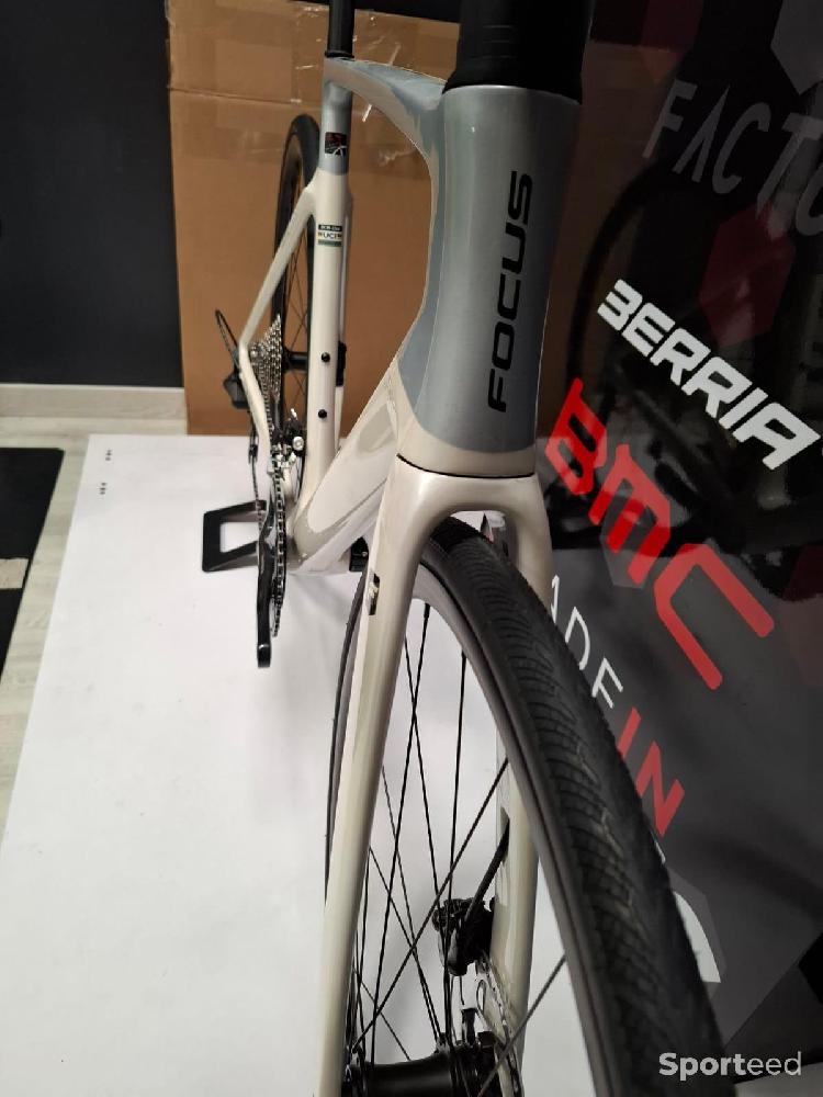 Vélo route - NEUF FOCUS IZALCO MAX 8.7 Tailles S/M/L - photo 2