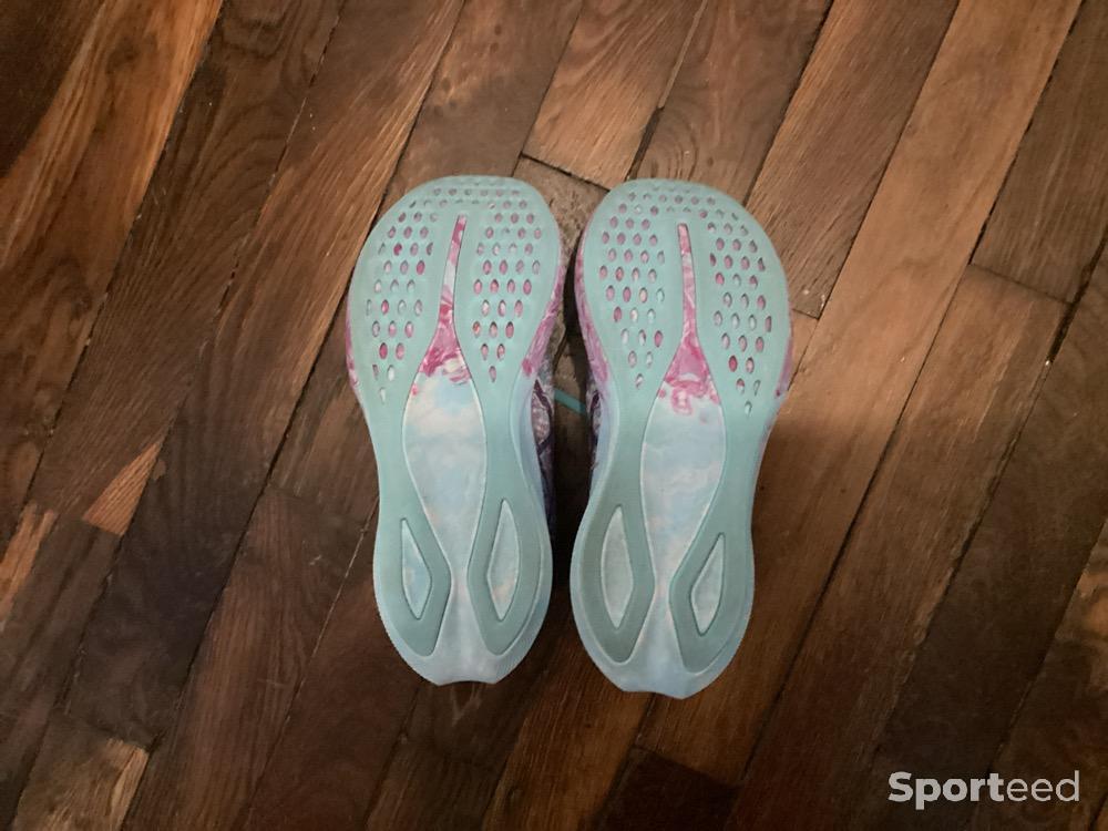 Course à pied route - Chaussures running femme Asics 37,5 - photo 2