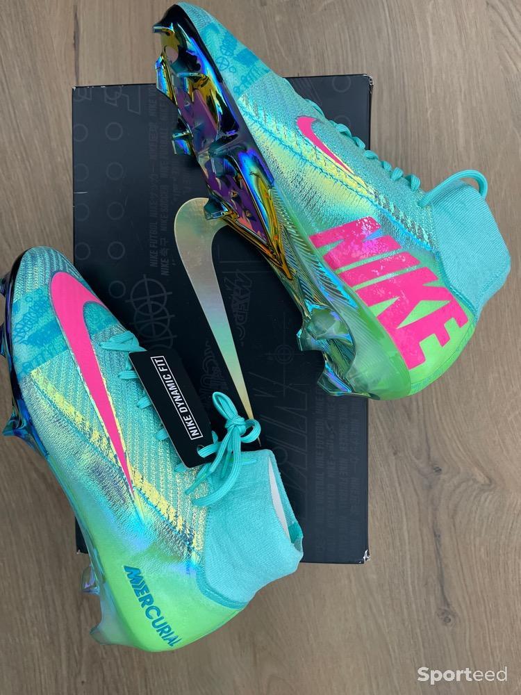 Football - Chaussures de foot Nike neuve - photo 4
