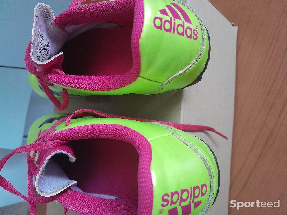 Football - Crampons de football de Marque Adidas  Taille  39 1/3 - photo 4