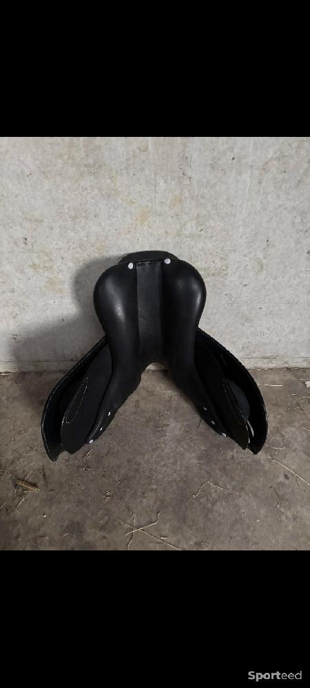 Equitation - Selle équitation Guy Cantin 15.5 - photo 3