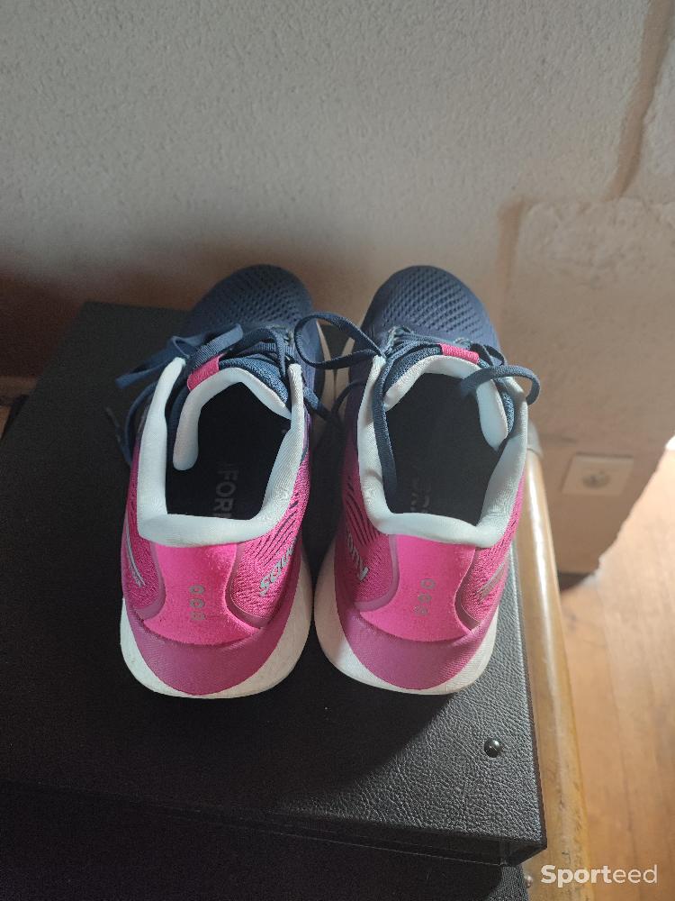 Course à pied route - Chaussures de running Saucony  - photo 2