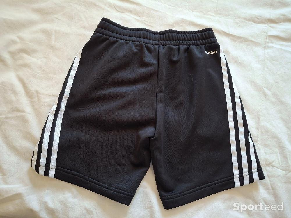 Sportswear - short adidas 9/10 ans - photo 2