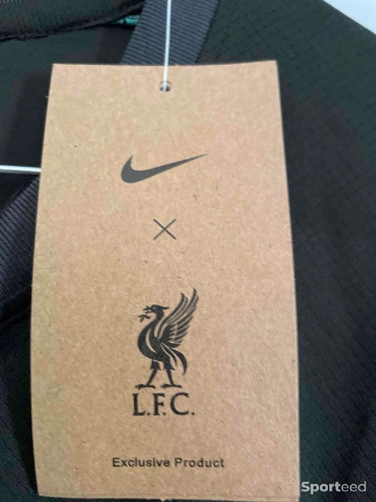 Football - Maillot de Liverpool  - photo 3