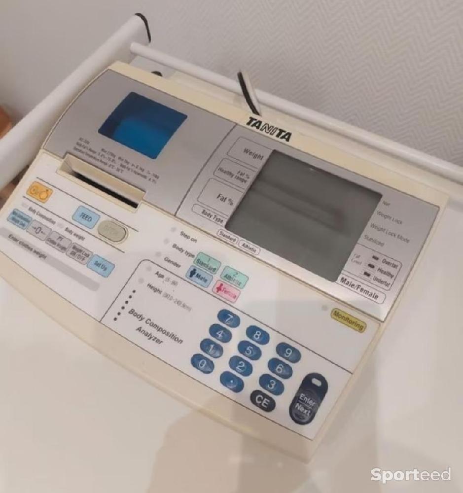 Accessoires électroniques - Balance impédancemètre Tanita SC 330 + housse  - photo 1
