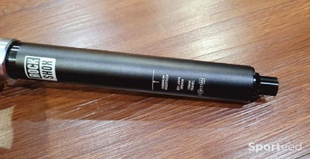 Vélo route - Tige de selle télescopique RockShox Reverb AXS - 31,6 mm 125 mm Noir AXS sans fil - photo 3