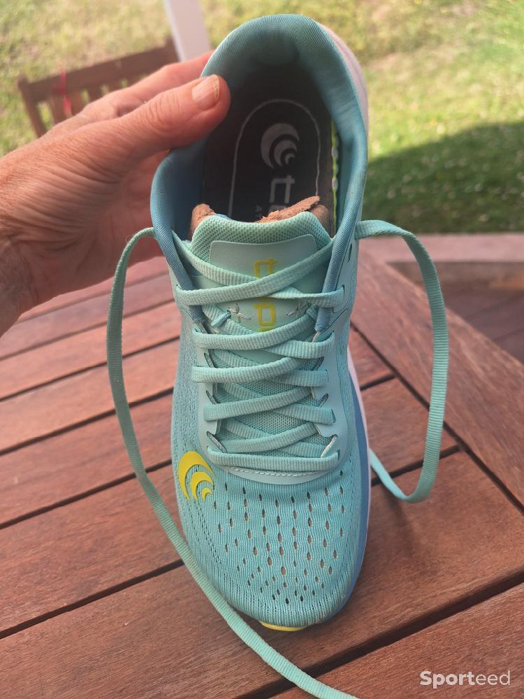 Course à pied route - Chaussures runnings topo althletics - photo 1