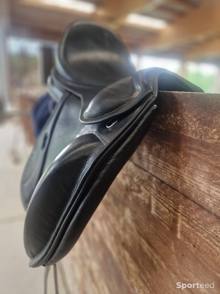 Equitation - Selle de dressage - photo 3