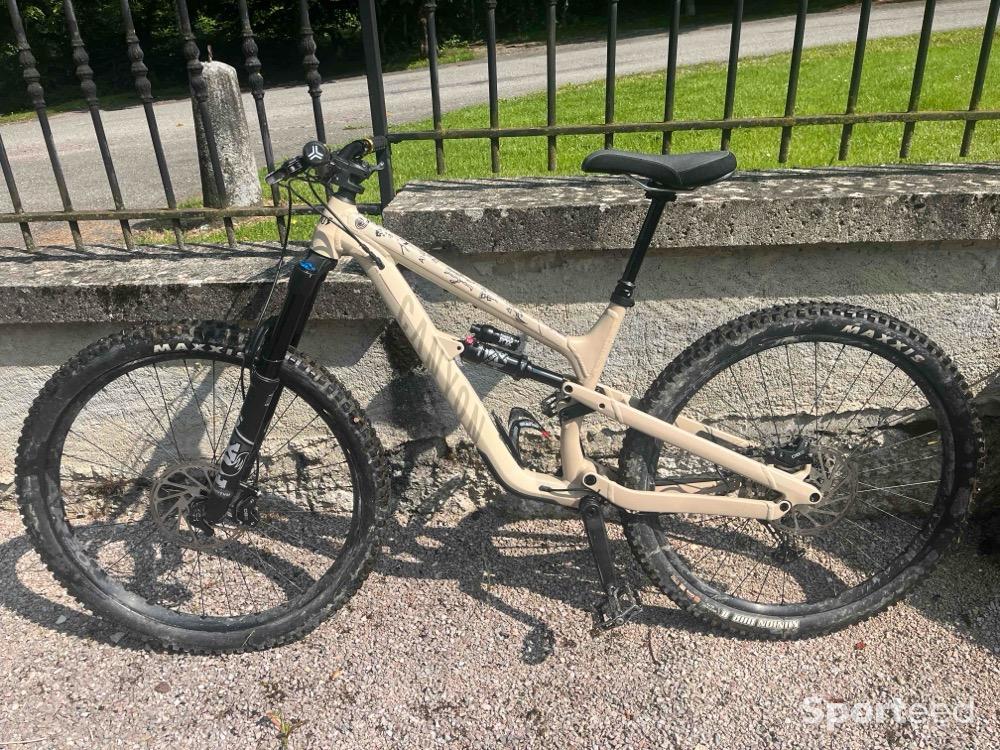 Vélo tout terrain - VTT - VTT enduro canyon spectral al 5  - photo 1