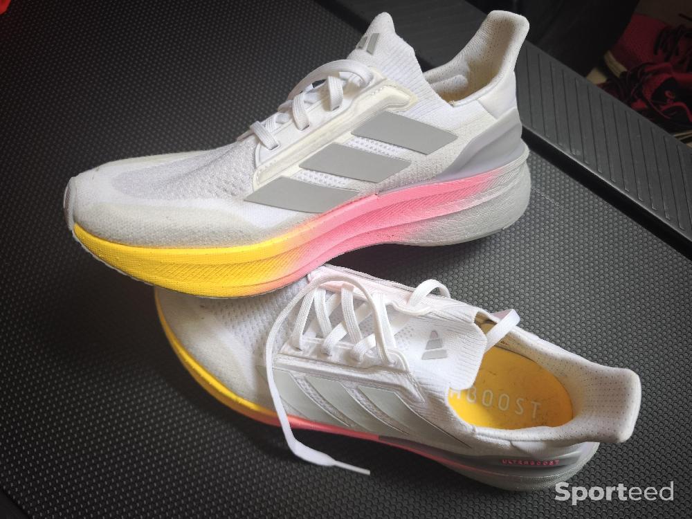Course à pied route - adidas Performance Chaussures adidas Ultraboost 5X (60 km) - photo 1