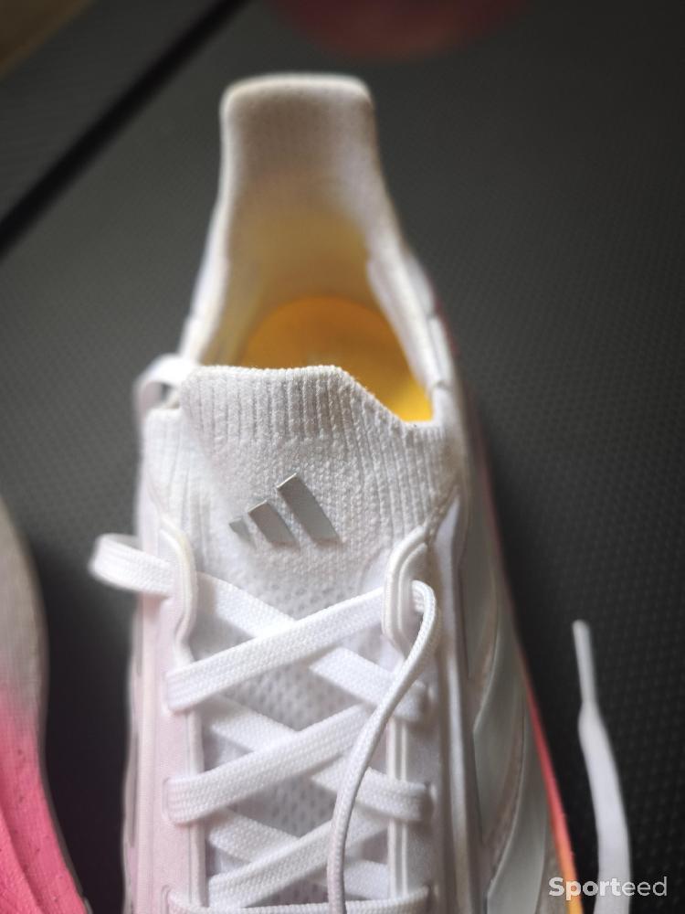 Course à pied route - adidas Performance Chaussures adidas Ultraboost 5X (60 km) - photo 3
