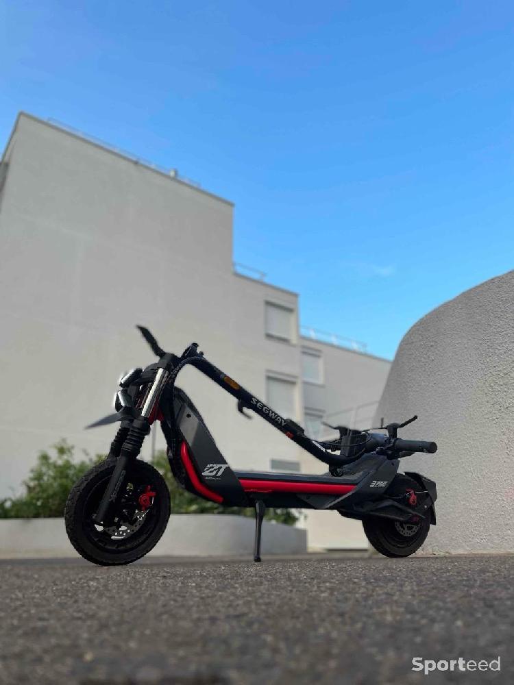 Trottinette - Trottinette électrique Segway ZT3 Pro - photo 2