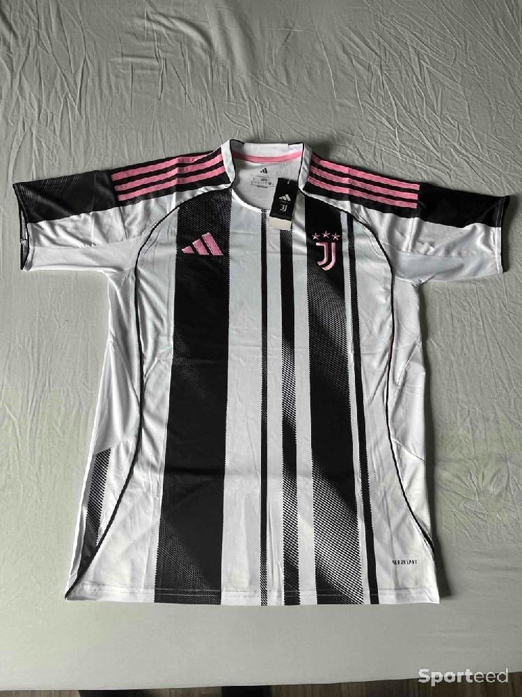 Football - Maillot de football - Juventus domicile 25/26 - Taille L - photo 1