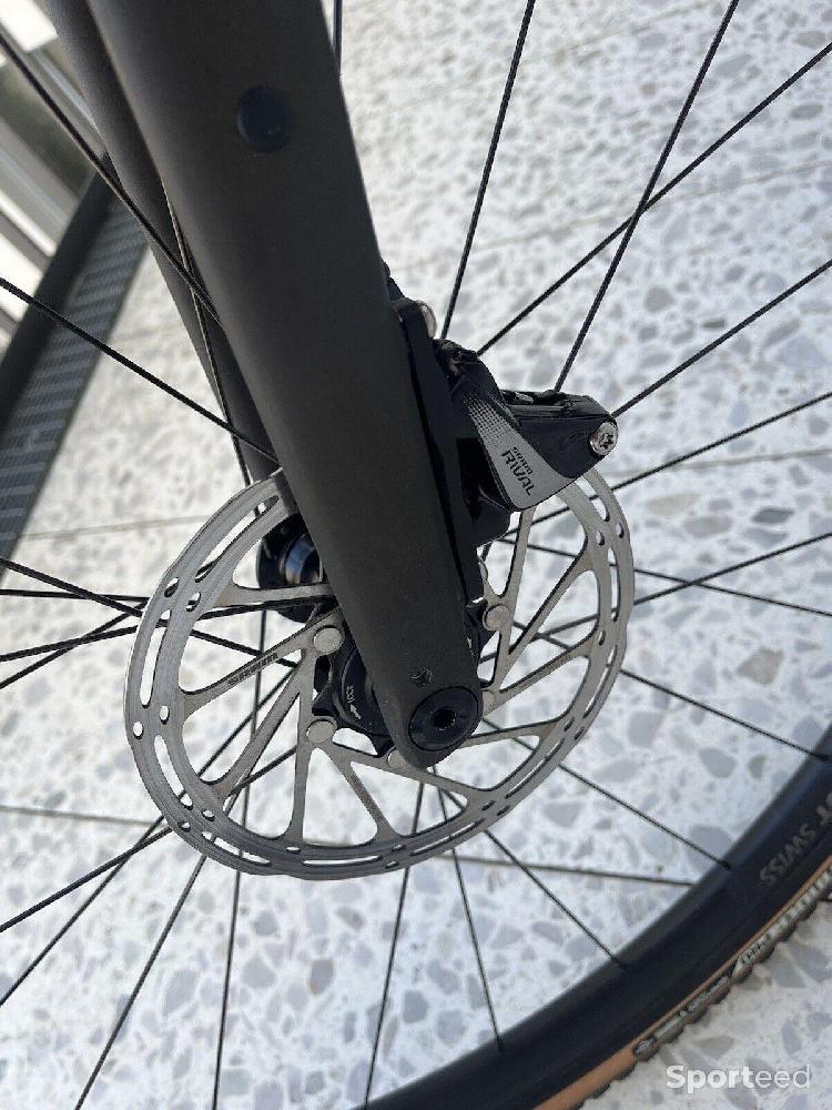 Vélo électrique - Vélo gravel Specialized Diverge Comp Carbone 2023 - photo 2