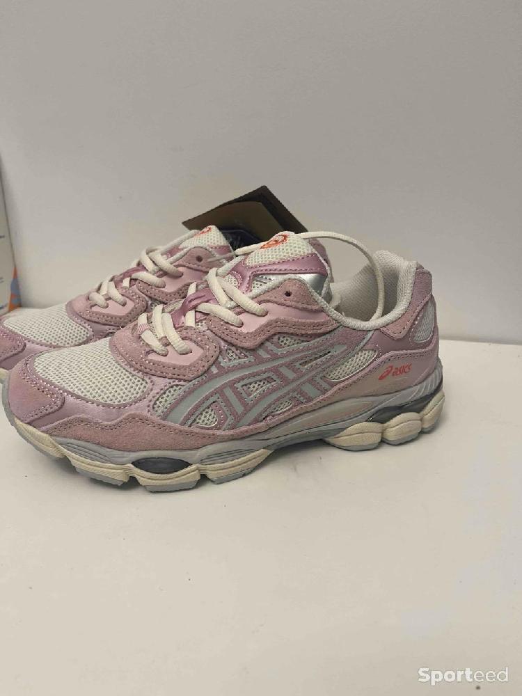 Course à pied route - Asics gel nyc rose  - photo 3