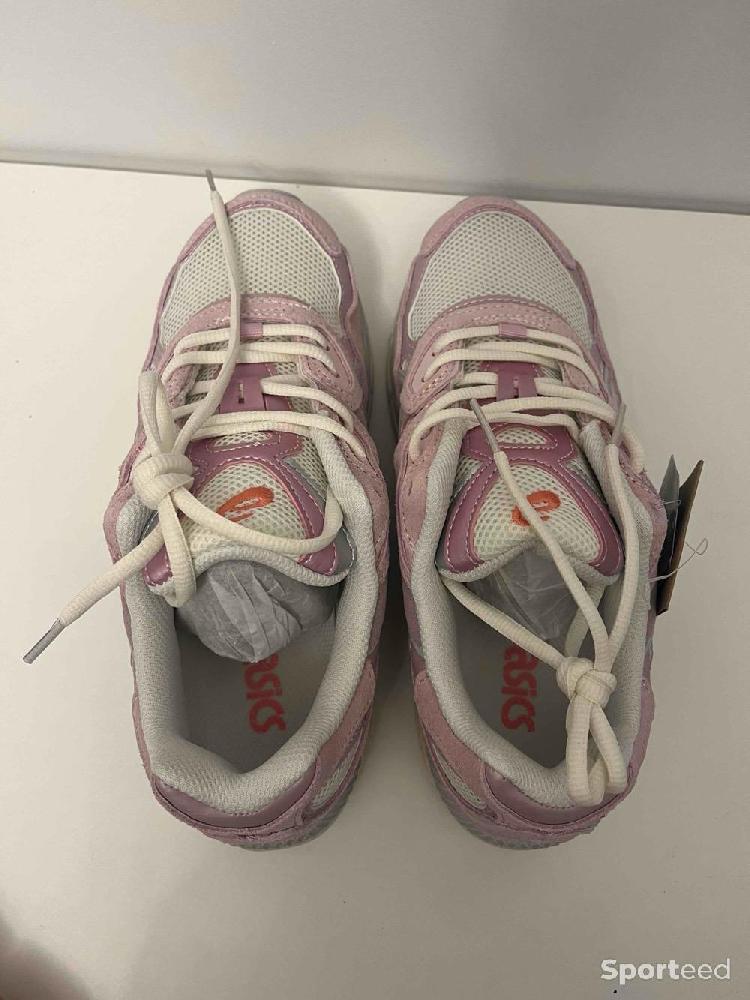 Course à pied route - Asics gel nyc rose  - photo 4