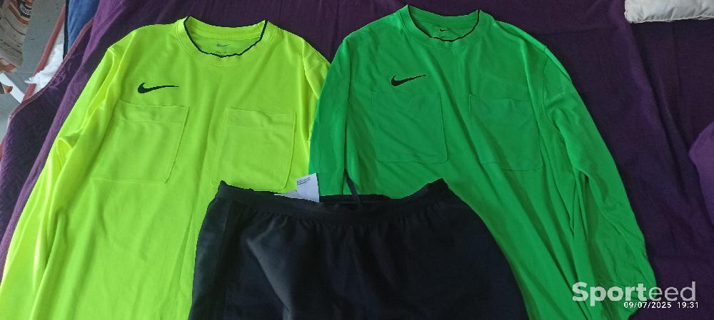 Football -  maillots arbitre XL ET SHORT - photo 2