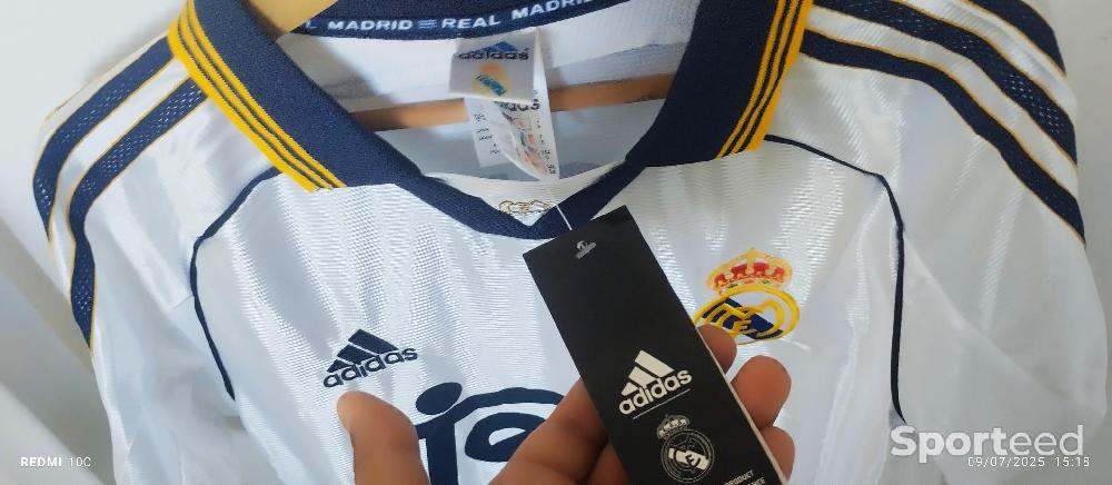 Football - Maillot Real Madrid floqué REDONDO - photo 2