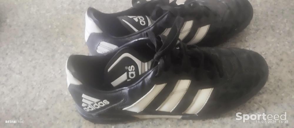 Football - Chaussures foot adidas taille 42 - photo 1