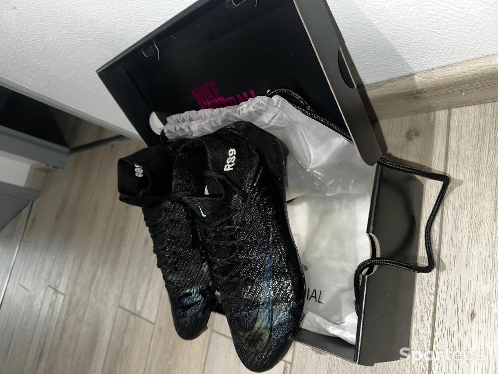 Football - Vends chaussures de football - photo 1