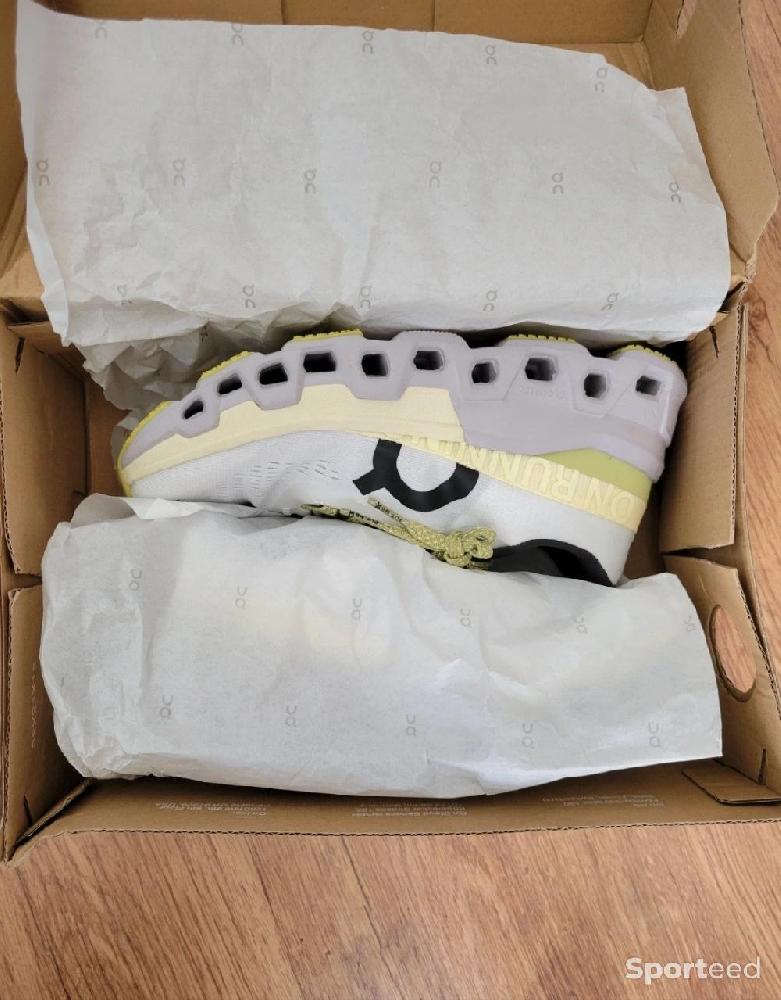 Athlétisme - Chaussure ON - photo 2
