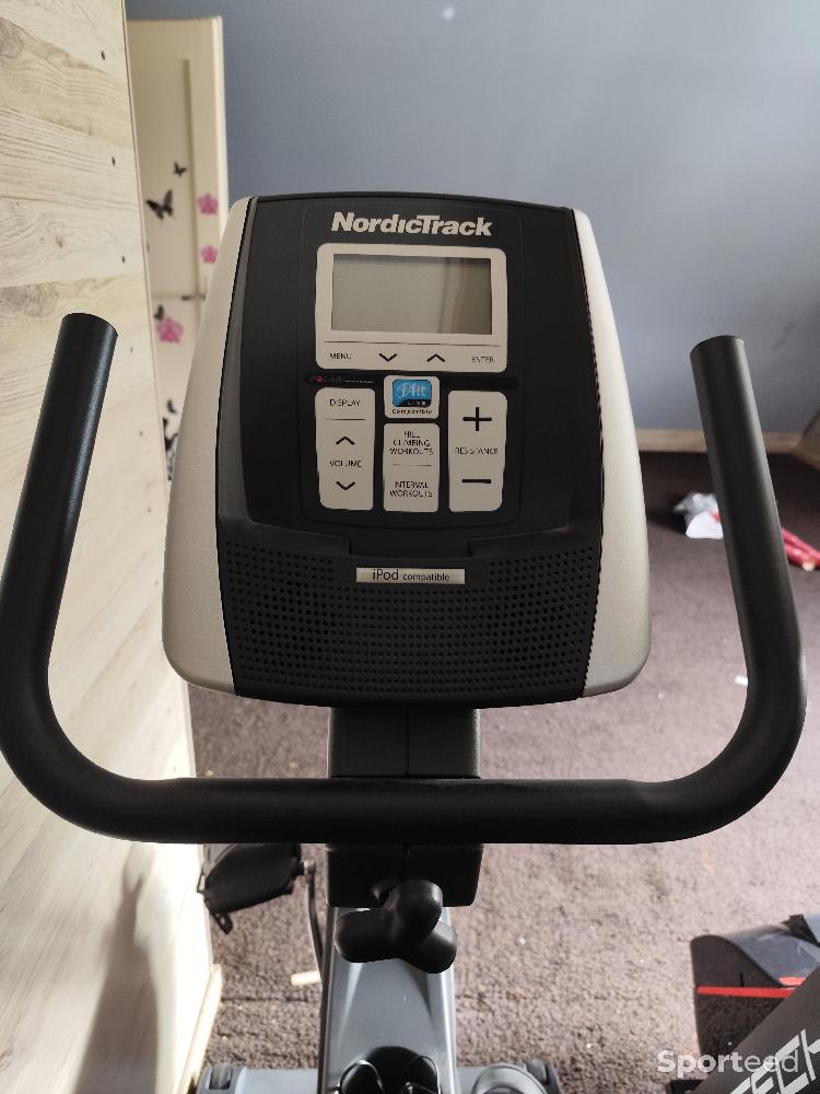Fitness / Cardio training - Tapis de course et vélo allongé  - photo 5