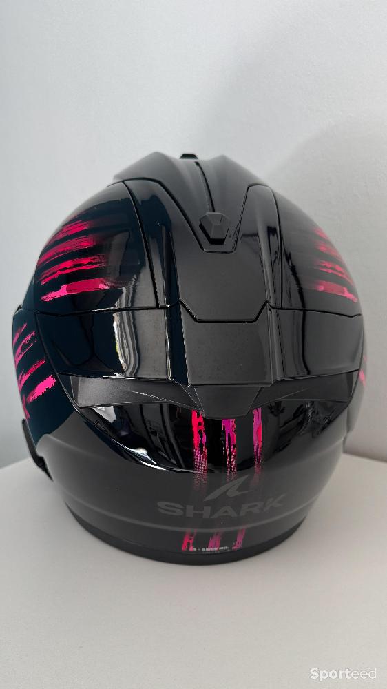 Moto route - Casque moto intégrale shark  - photo 3