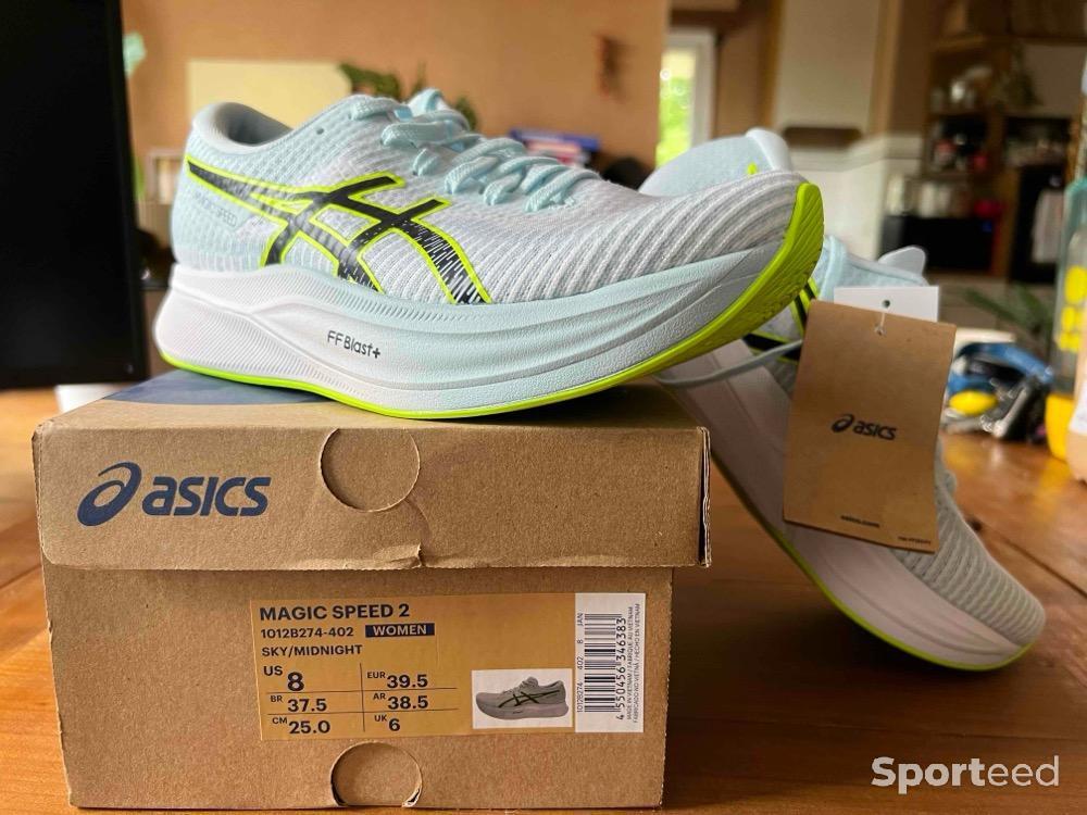 Course à pied route - ASICS MagicSpeed 2 Femme – Neuves, taille 39,5 - photo 1